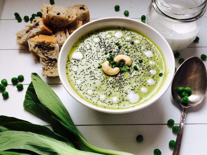 Crema verde con pack choi y leche de coco (2).jpg